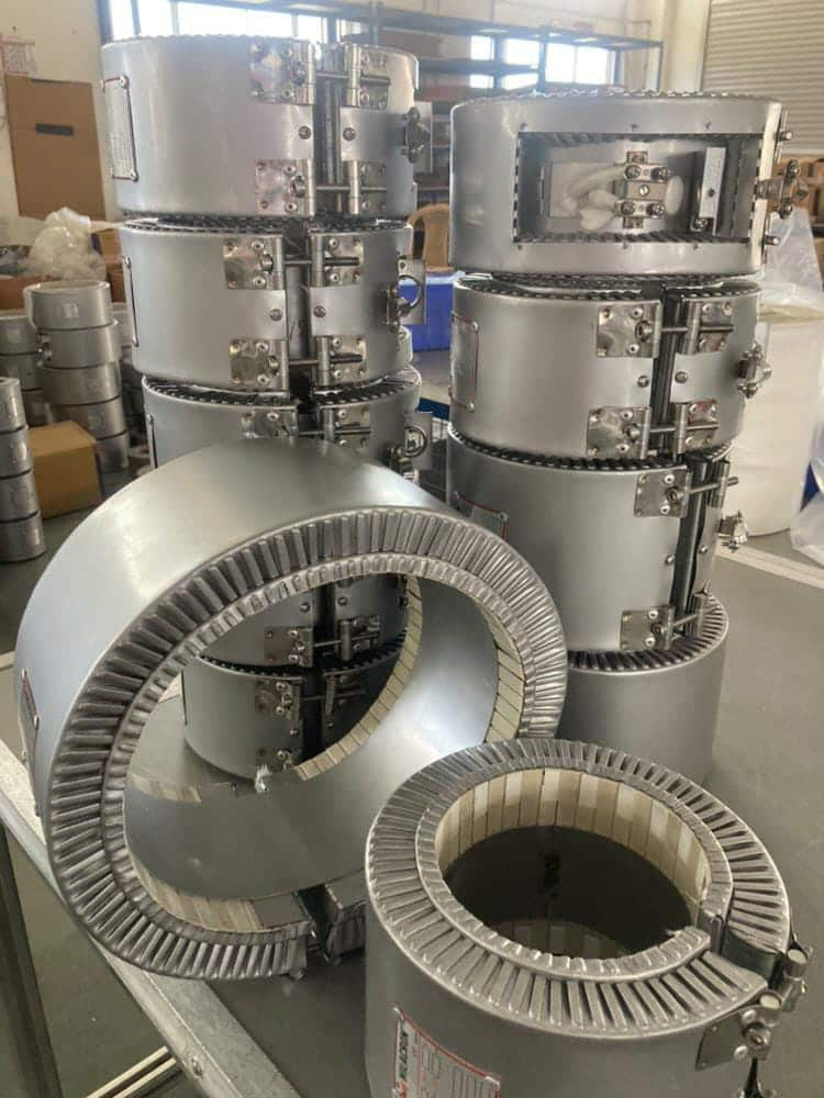 Energy consumption is a major concern in continuous extrusion operations. Our energy-efficient ceramic band heaters significantly lower heat loss thanks to their superior insulation system.